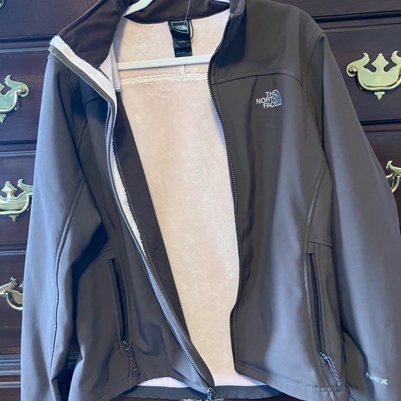 The North Face Apex jacket Chocolate brown with light pink fleece - Picture 2 of 4